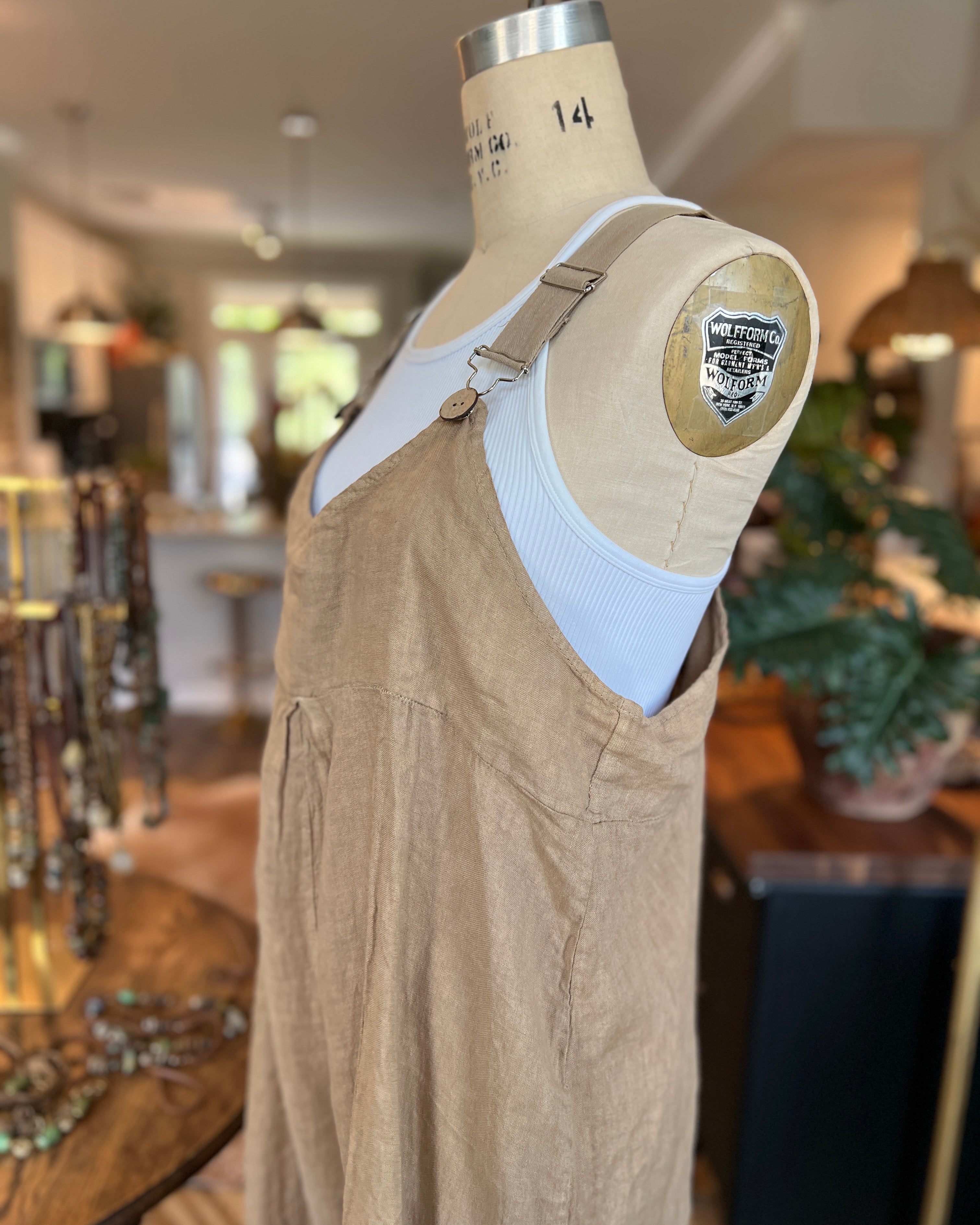 Bohemian Linen Bibs (Camel)
