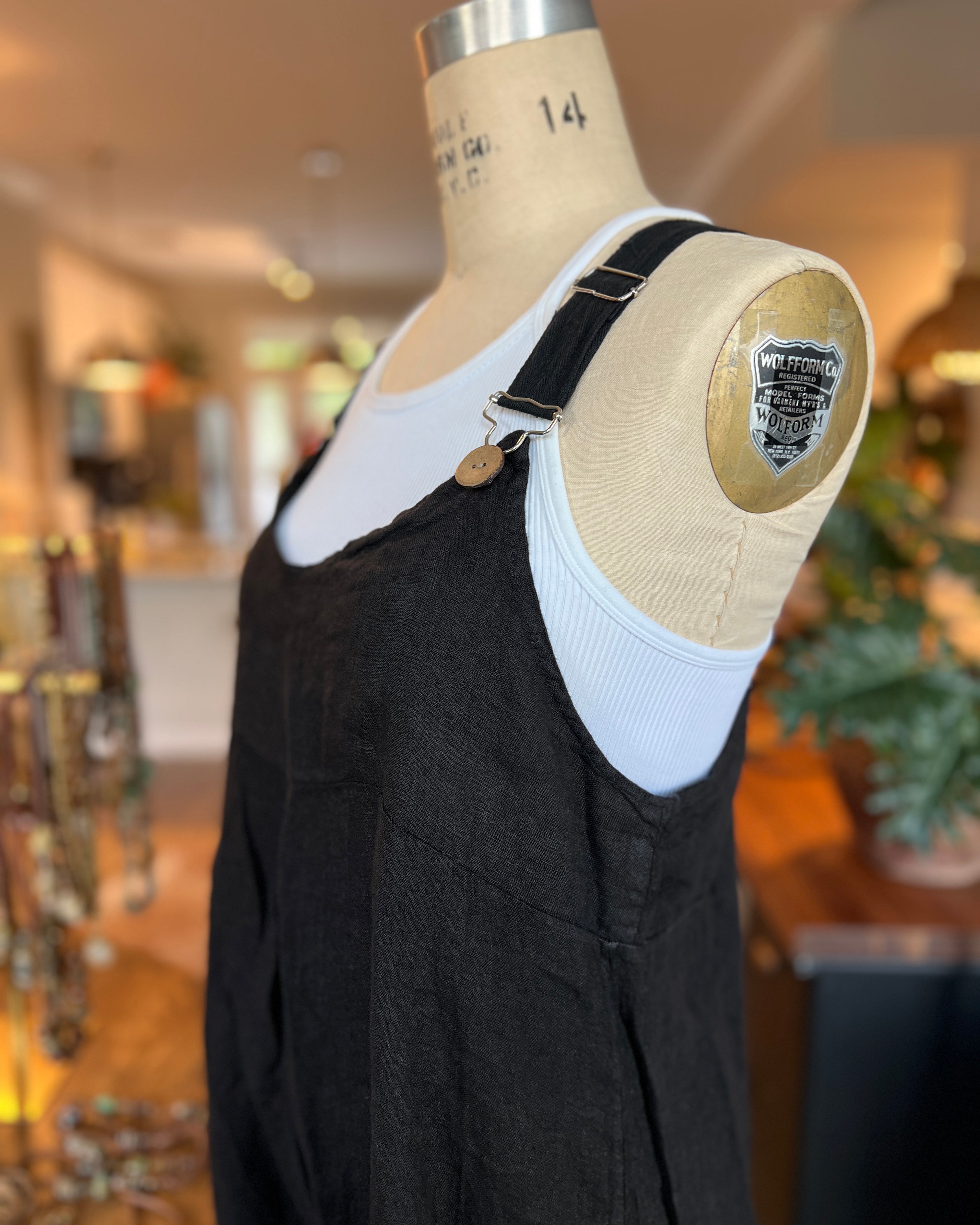 Bohemian Linen Bibs (Black)