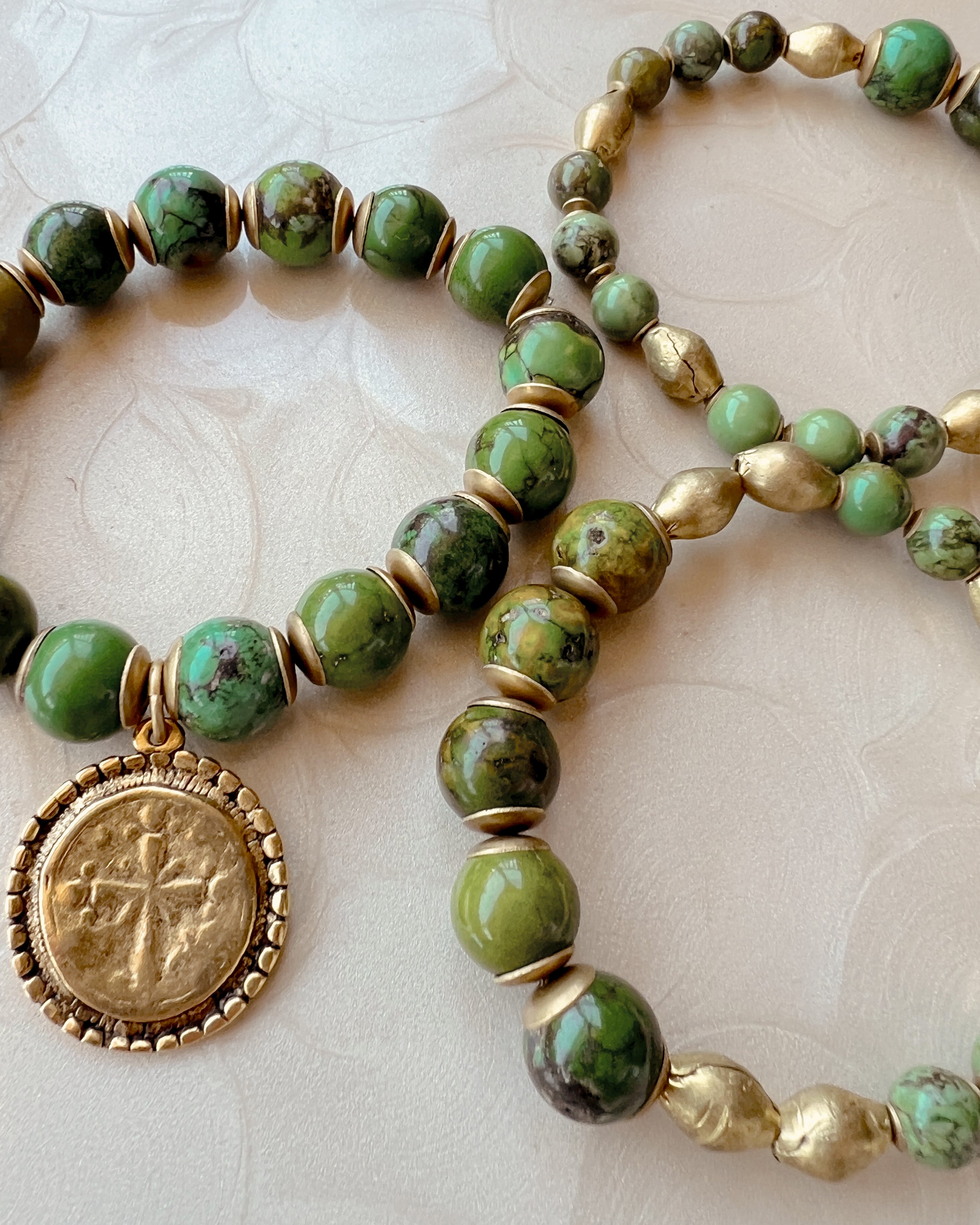 Green Ivy Stack 02