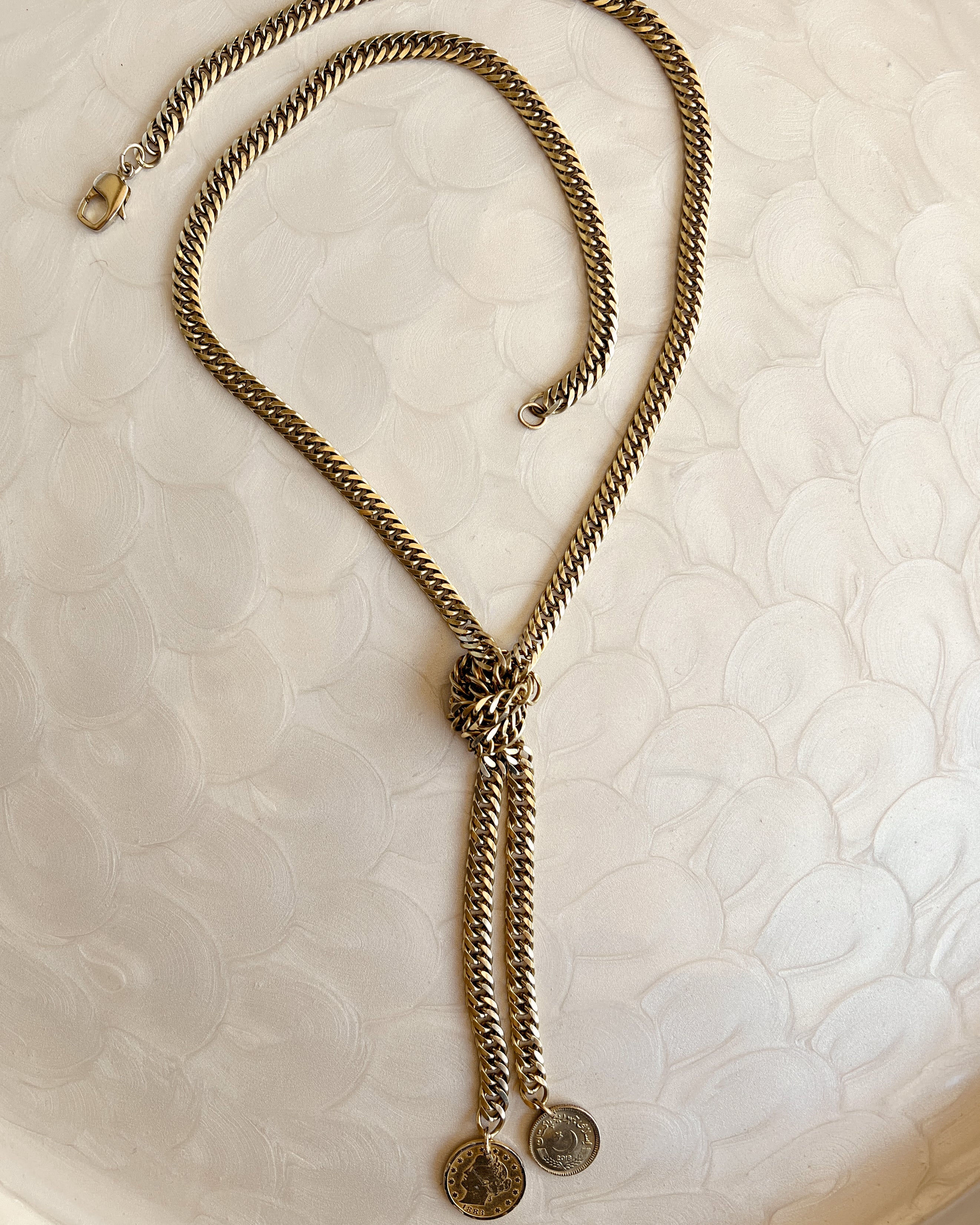 Knotted Chain with Coins