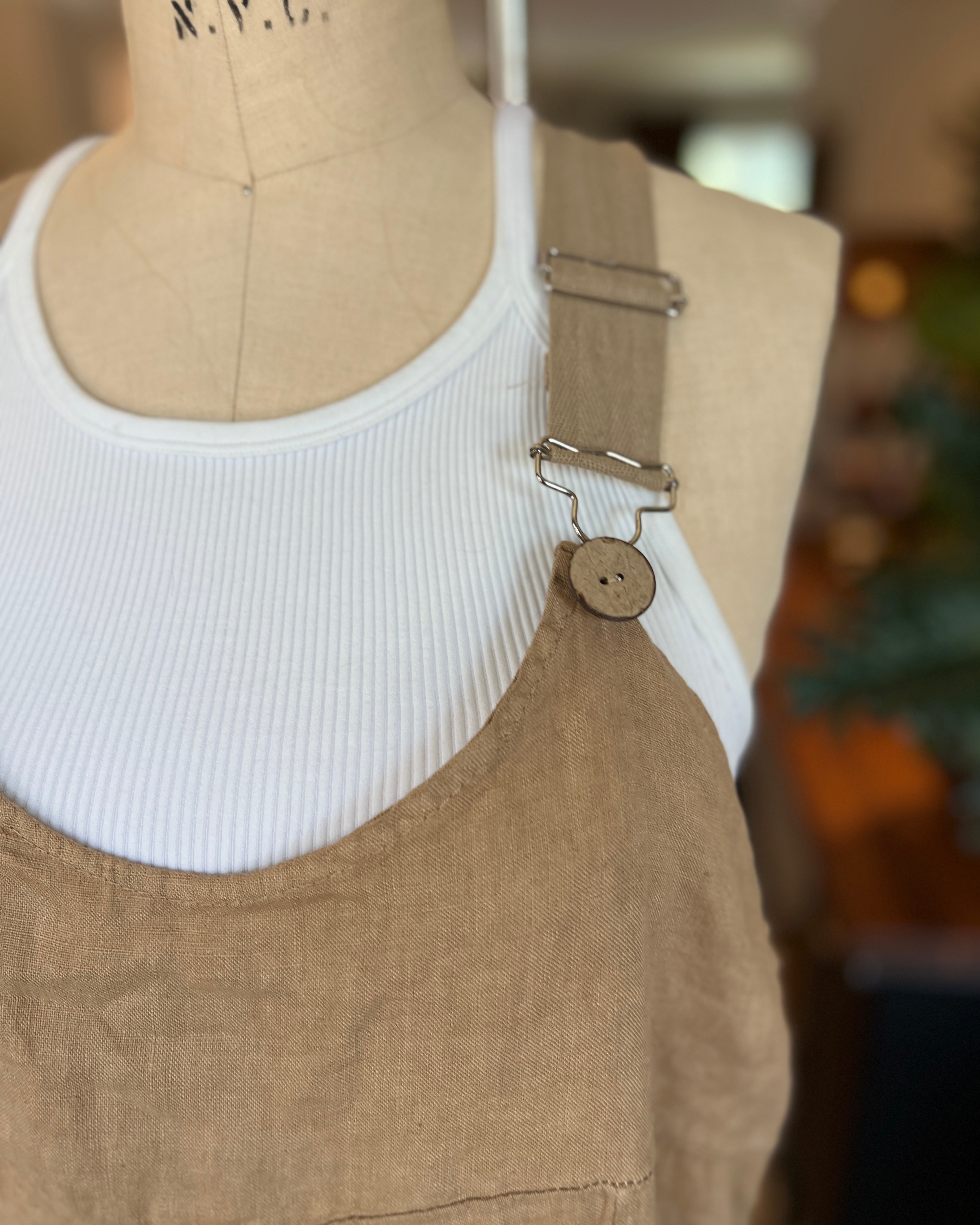 Bohemian Linen Bibs (Camel)