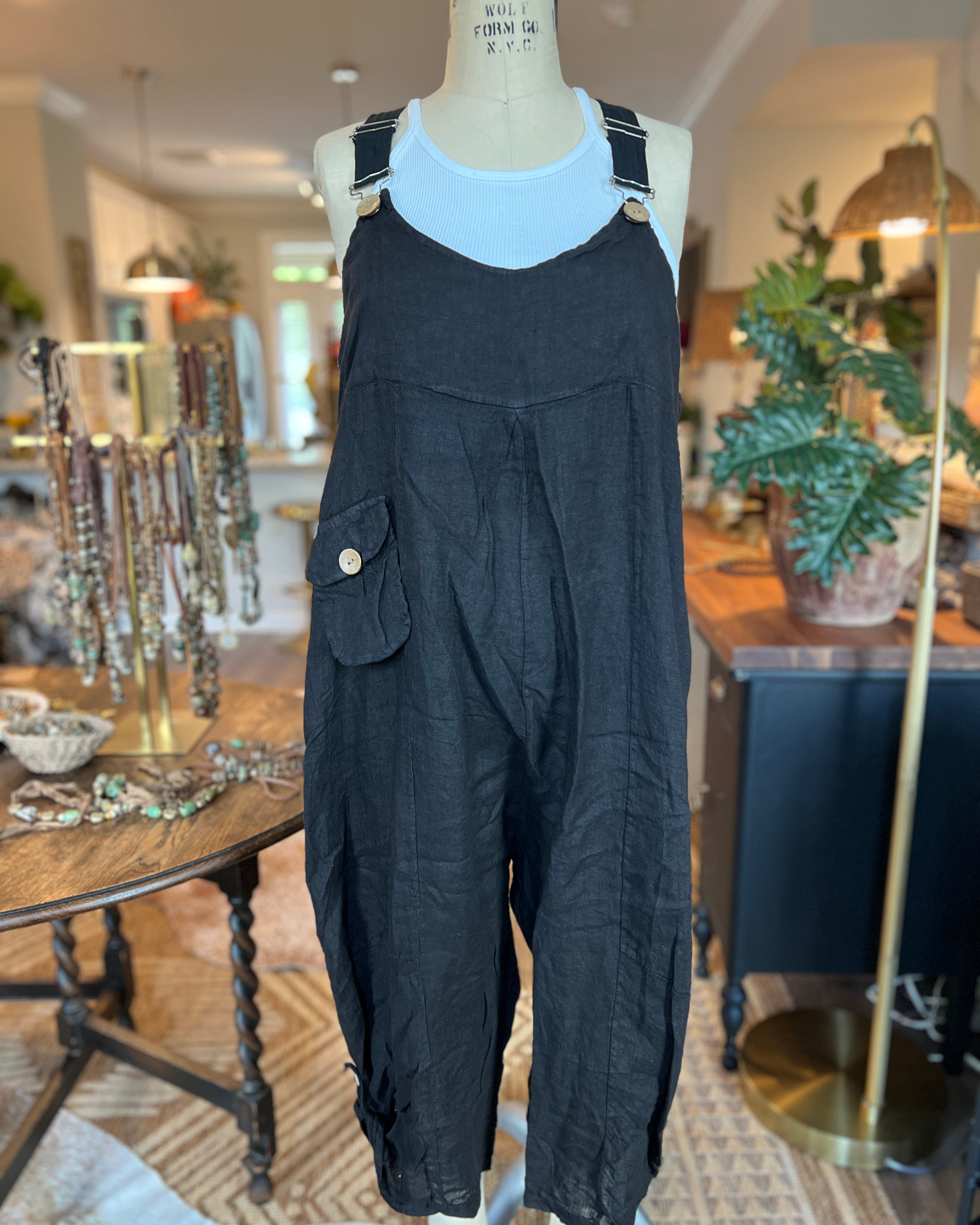 Bohemian Linen Bibs (Black)
