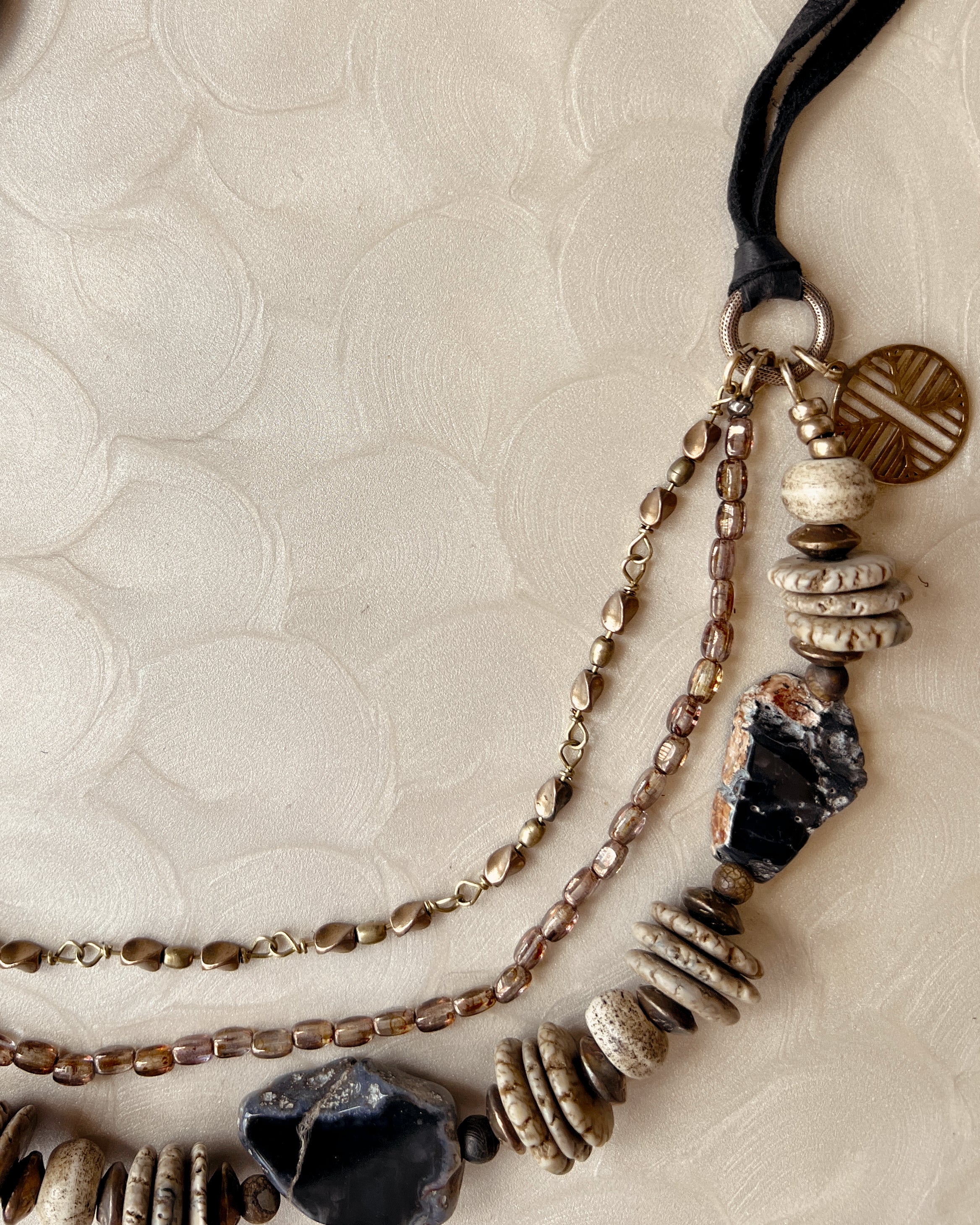 Agate Slab Layered Strand