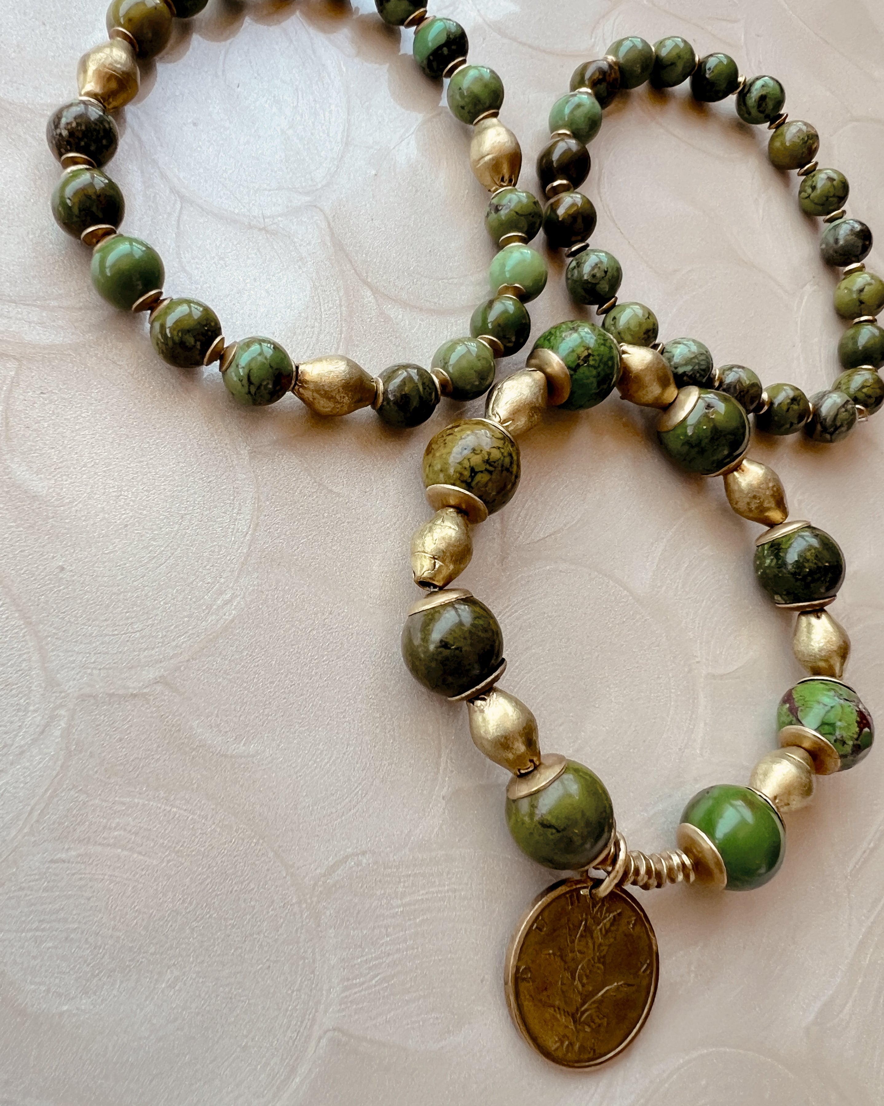 Green Ivy Stack 01
