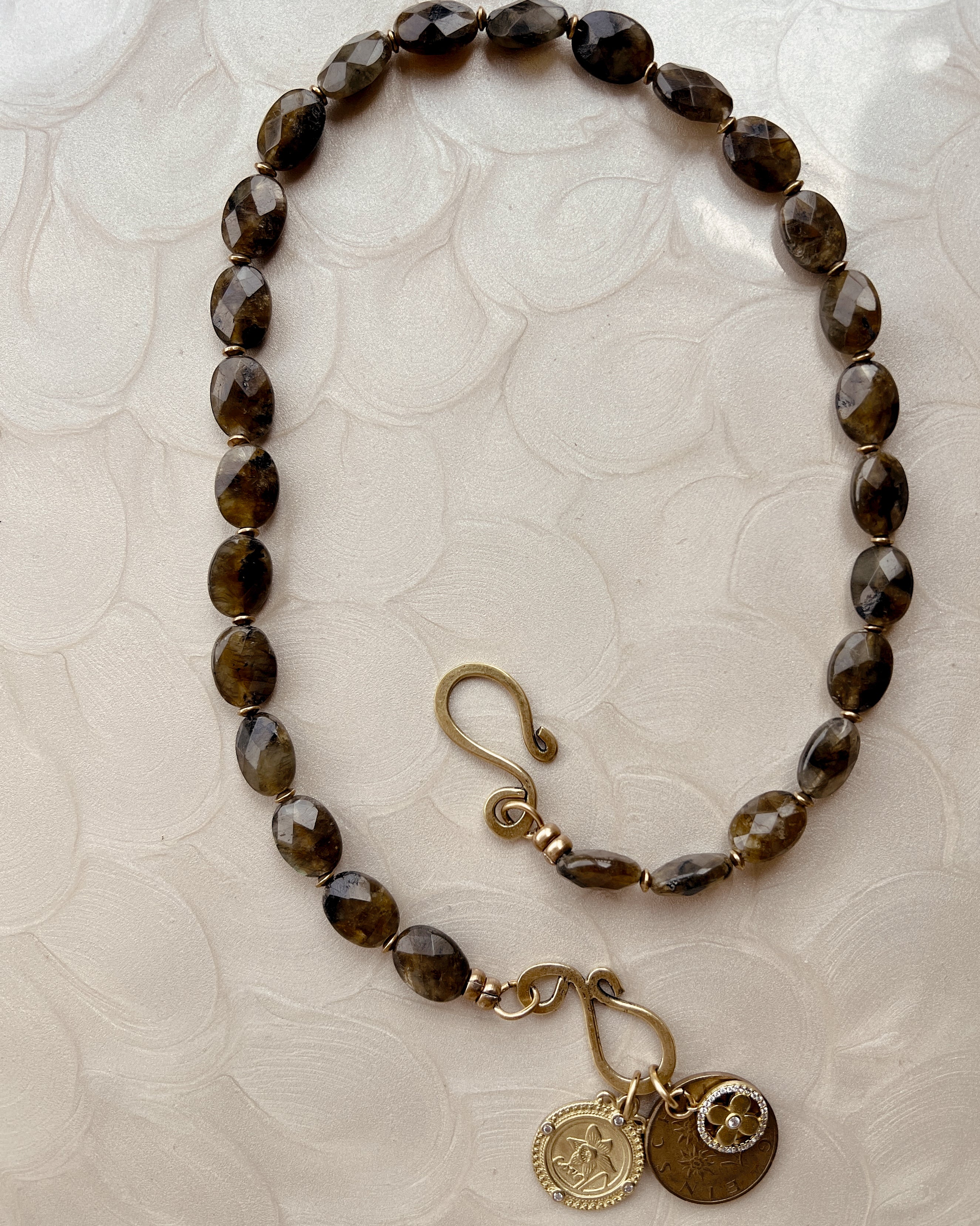 Labradorite Flora Strand