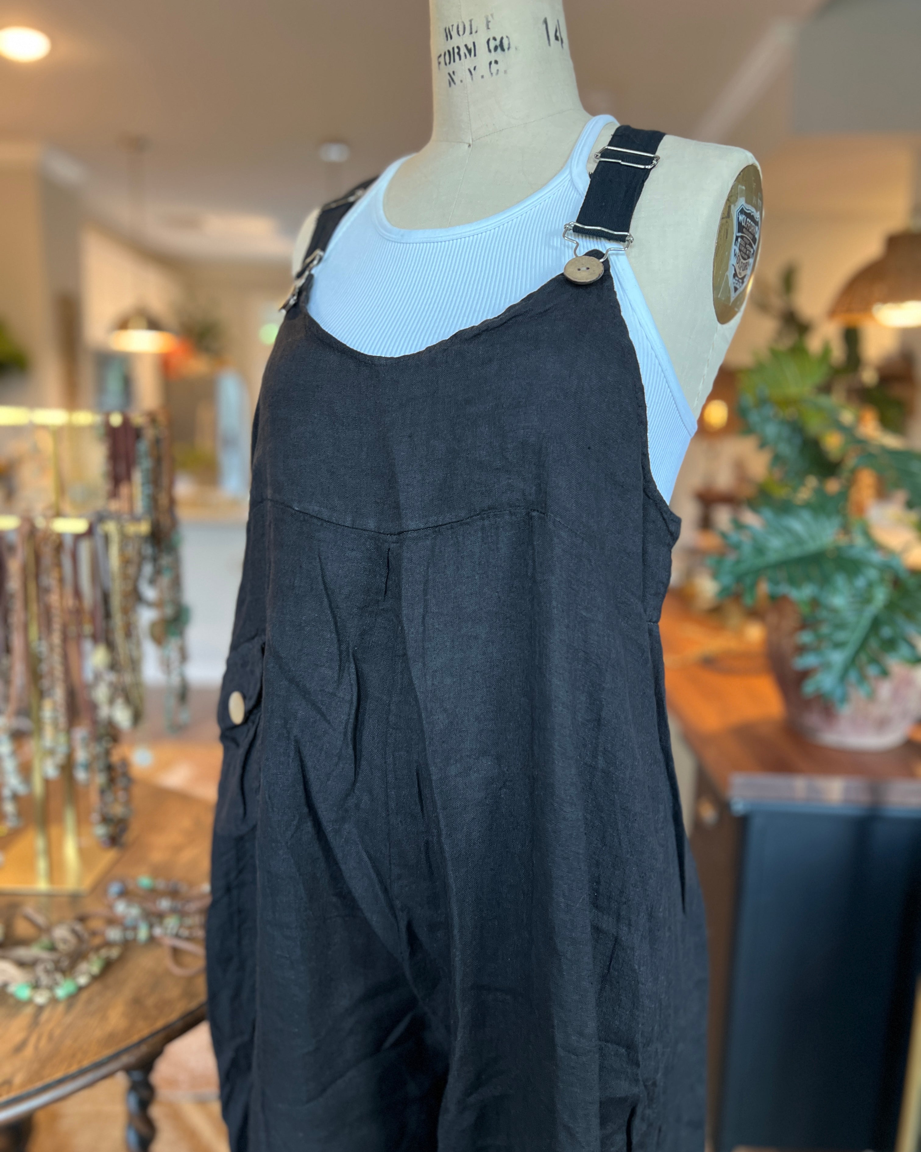 Bohemian Linen Bibs (Black)