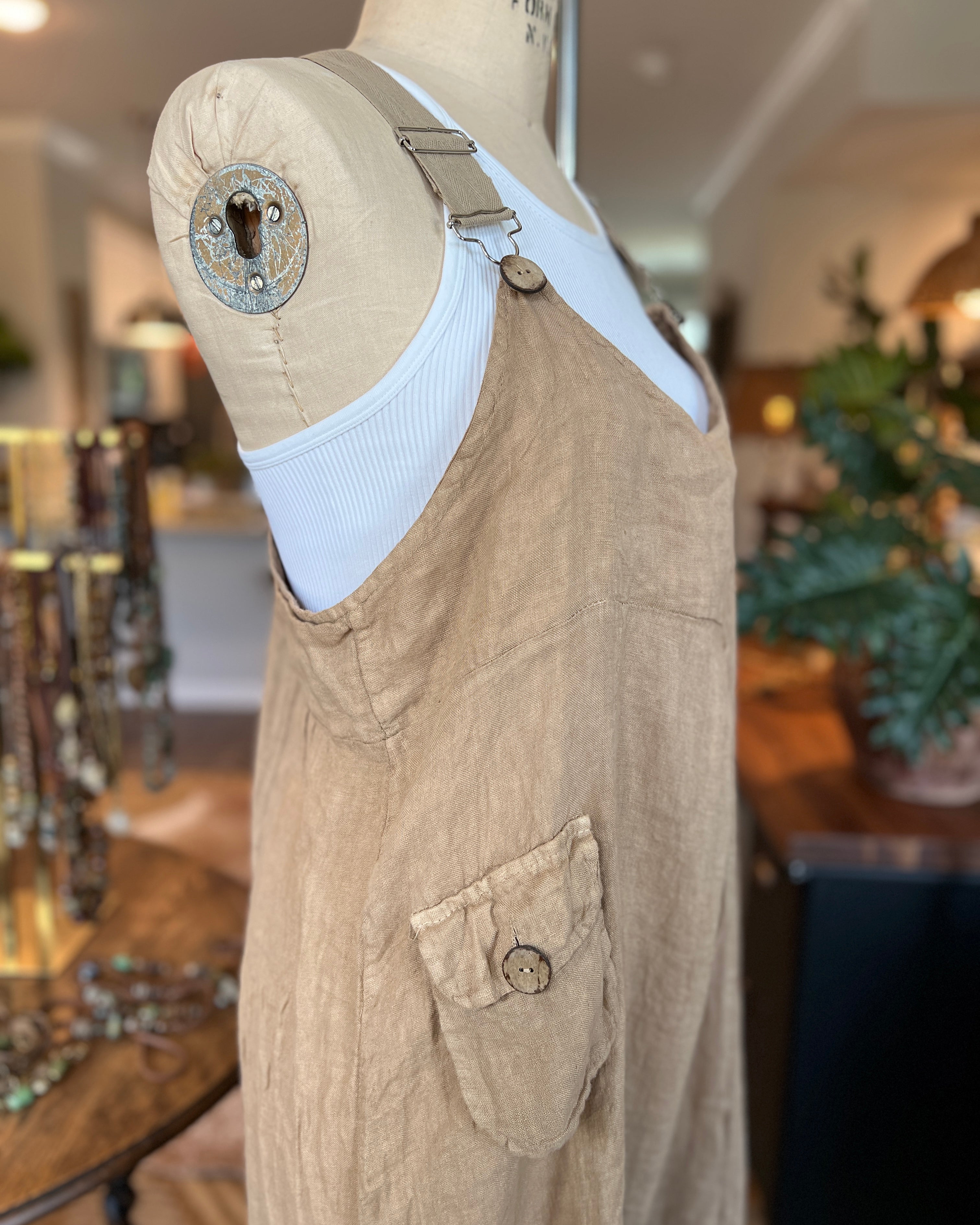 Bohemian Linen Bibs (Camel)