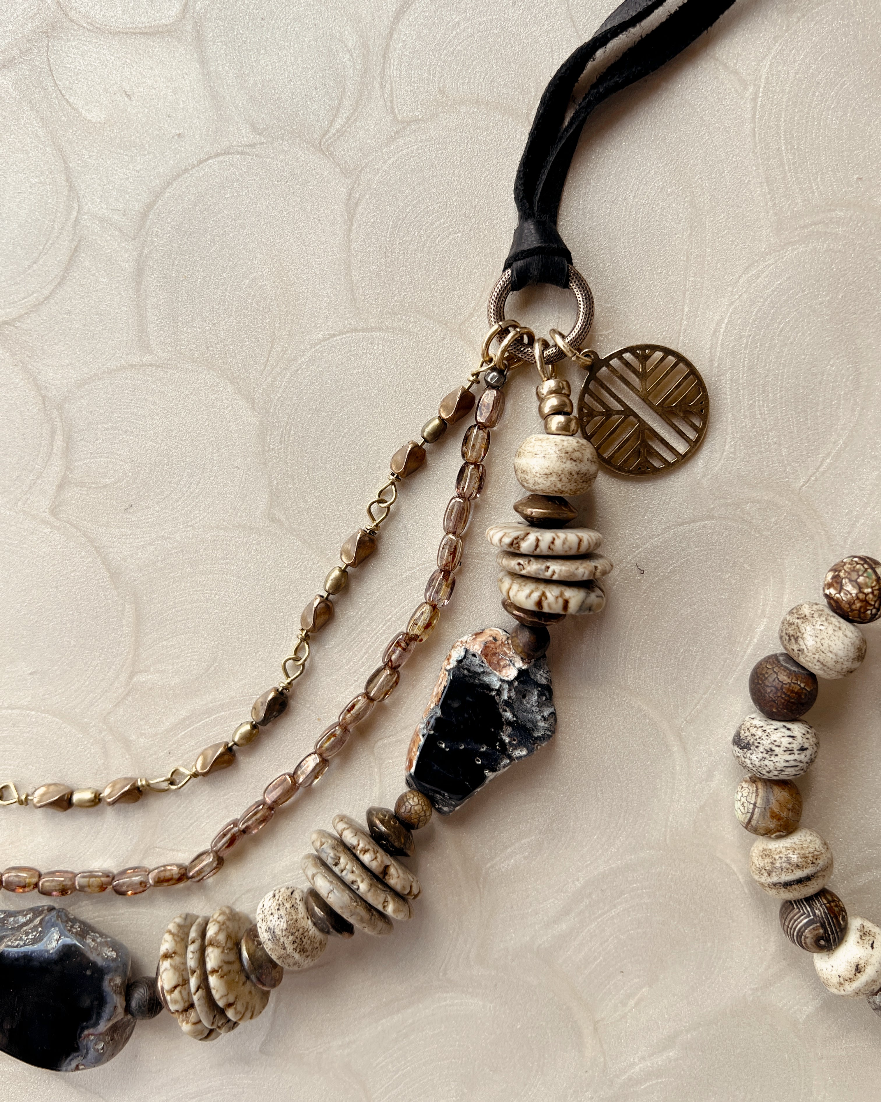 Agate Slab Layered Strand