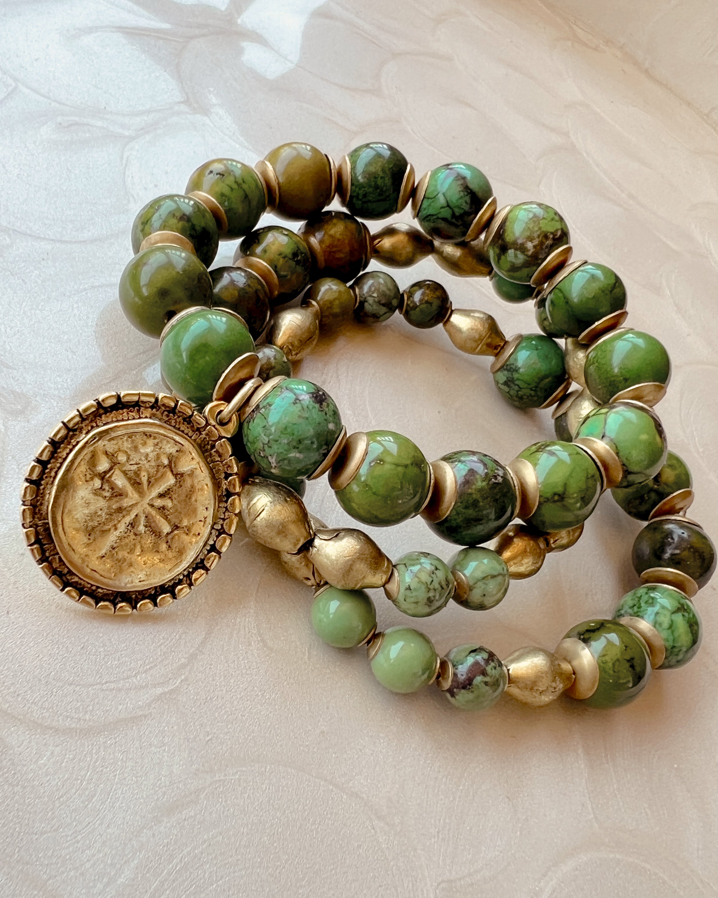Green Ivy Stack 02