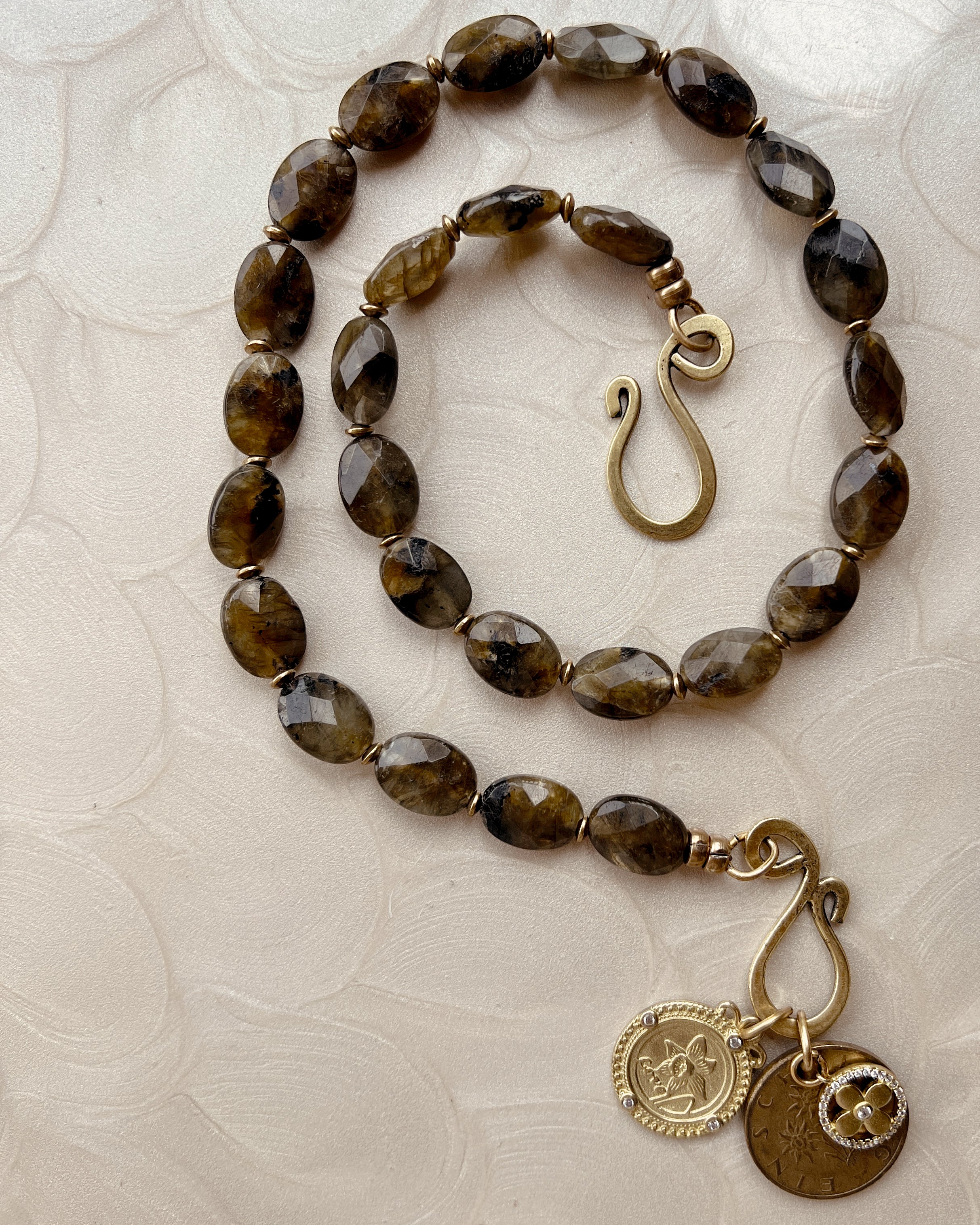 Labradorite Flora Strand