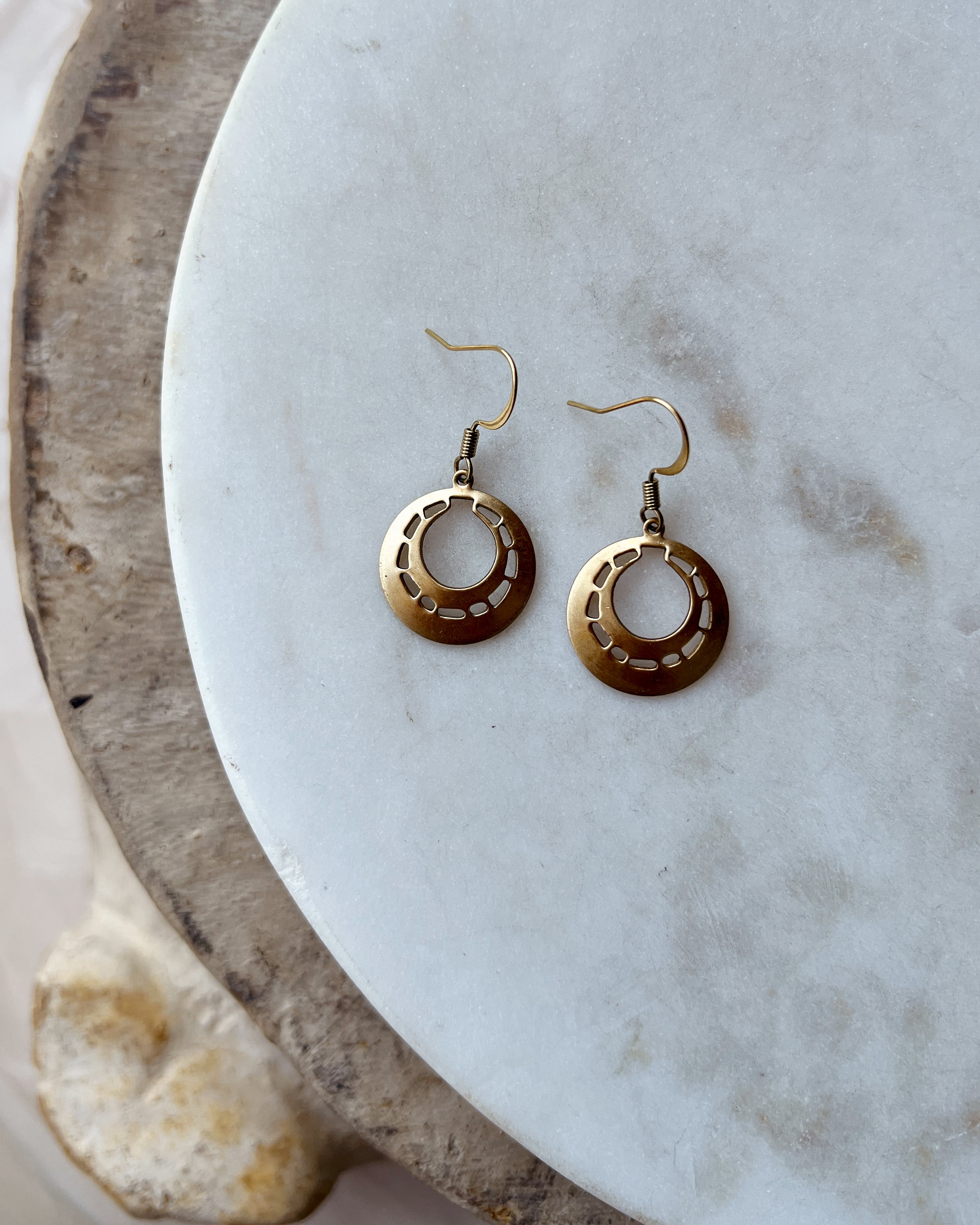 Vintage Brass Simple Drop