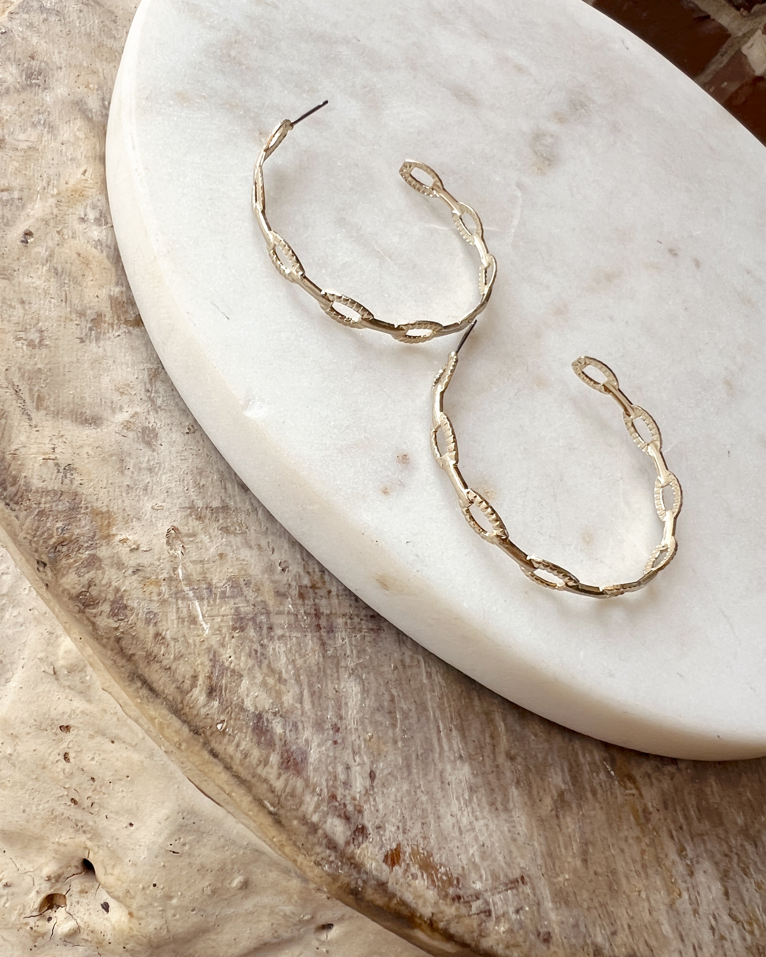 Linked Hoops