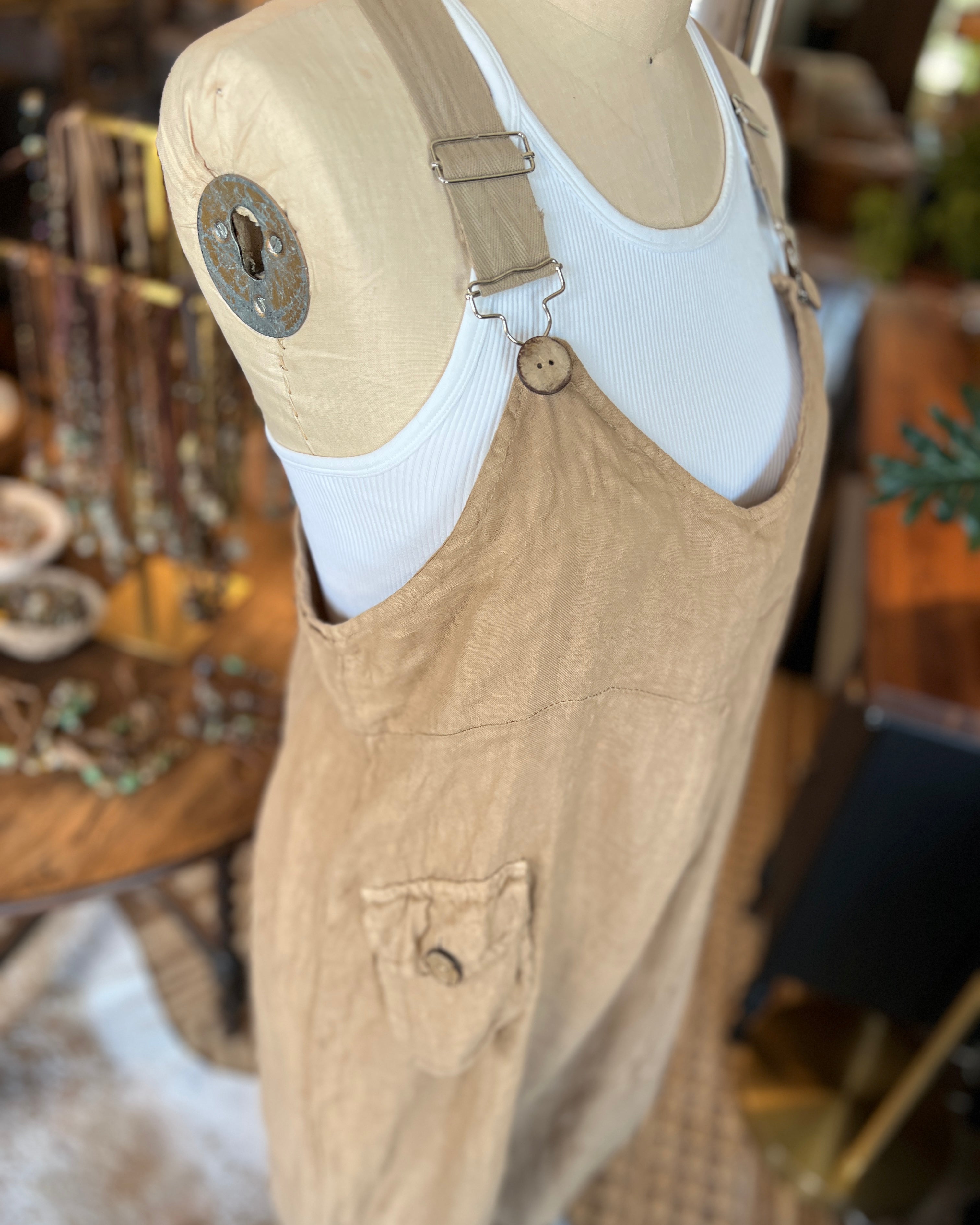 Bohemian Linen Bibs (Camel)