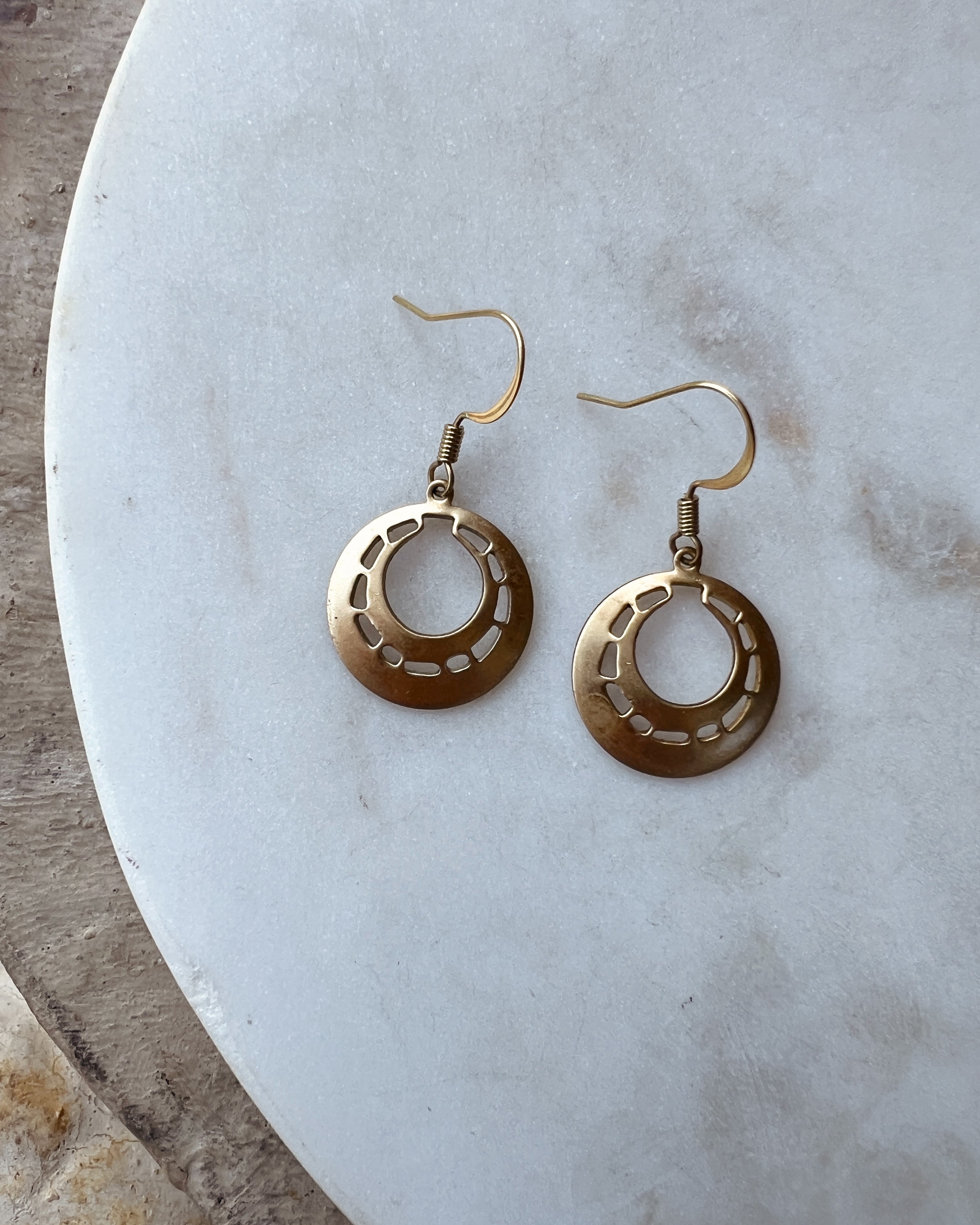 Vintage Brass Simple Drop