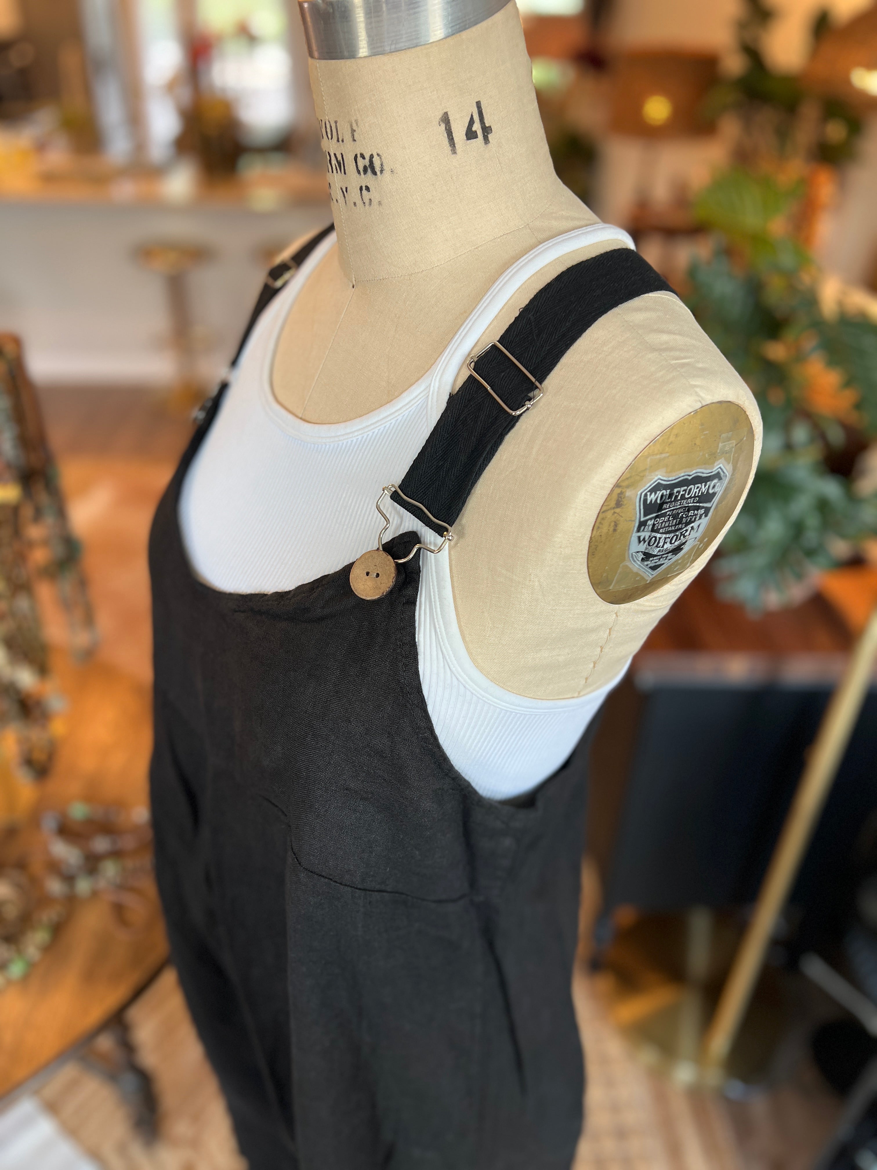 Bohemian Linen Bibs (Black)